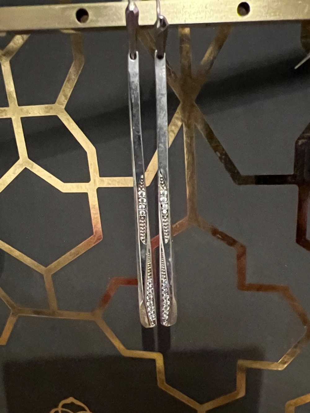 Kendra Scott Gold and Black Geometric Earring Holder